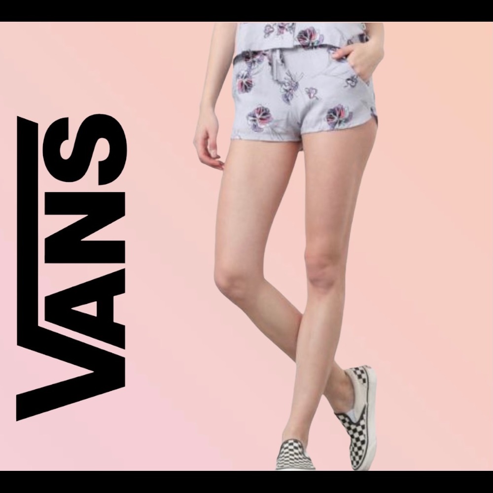 🍋2/$20 VANS Women’s Janek II Floral Shorts Evening Haze M